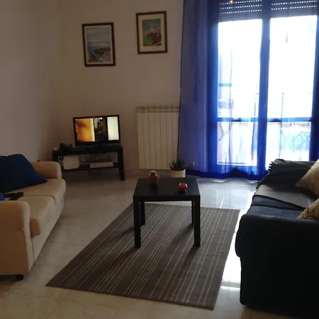 Tra La Via Francigena E Le Cinque Terre Apartment