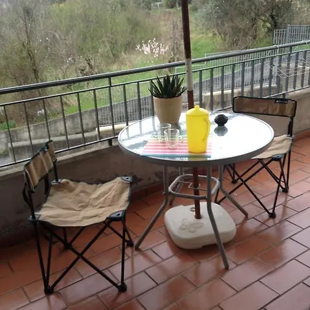 Tra La Via Francigena E Le Cinque Terre